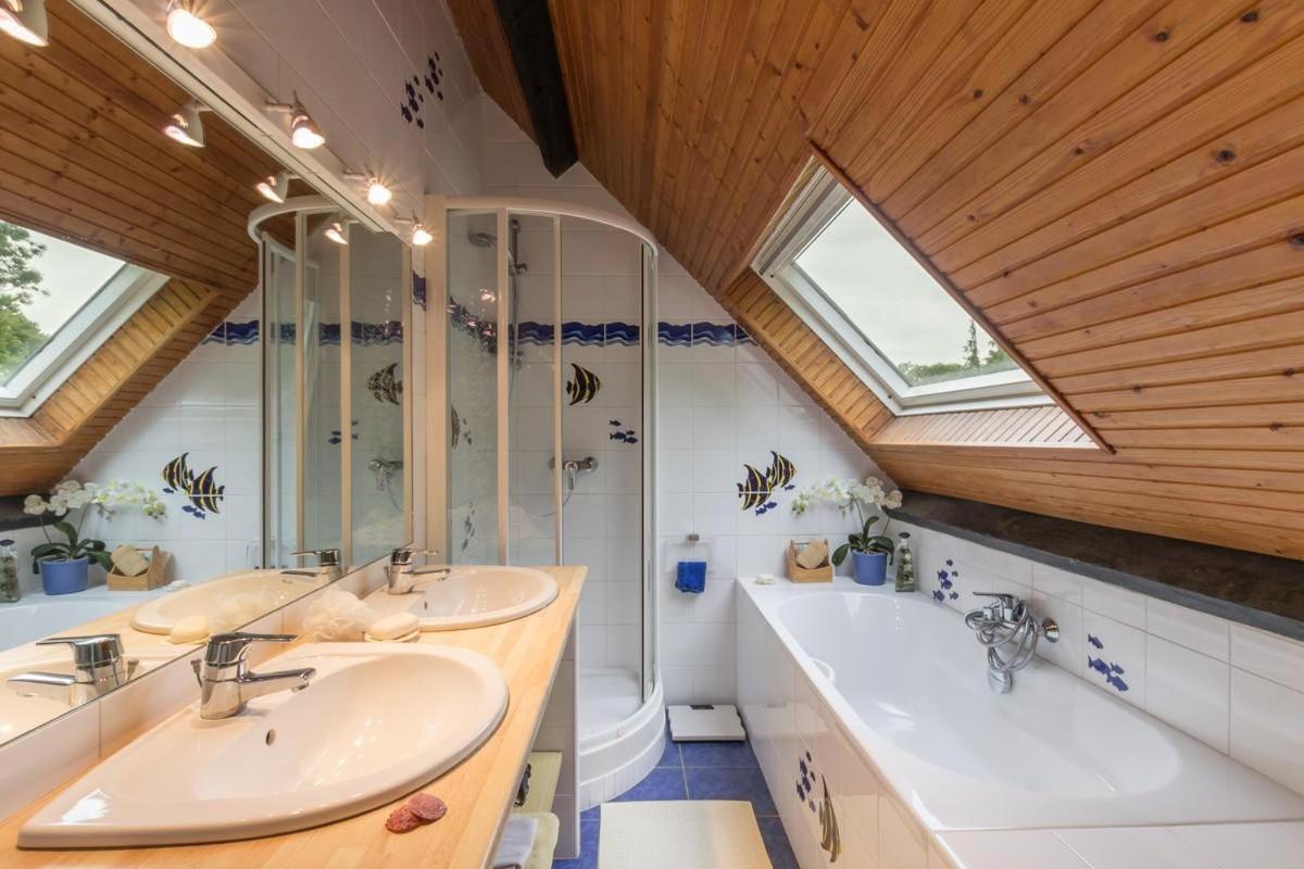 Hotel La Petite Londe à Bieville-Beuville Extérieur photo